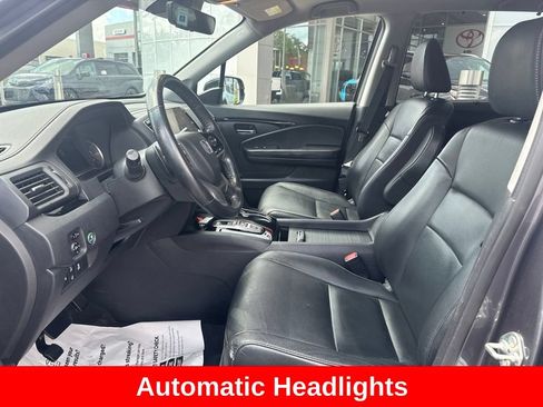 Used 2019 Honda Pilot Touring image 10
