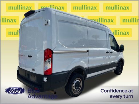 Used 2023 Ford Transit 250 Medium Roof RWD image 2