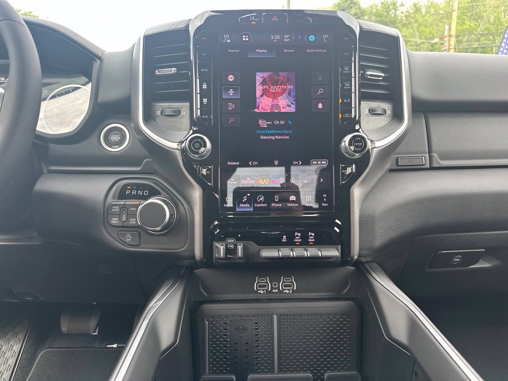 New 2026 RAM 1500 Big Horn AWD/4WD image 18