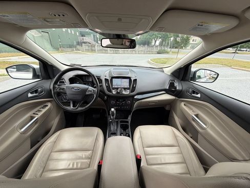 Used 2019 Ford Escape Titanium AWD/4WD image 14