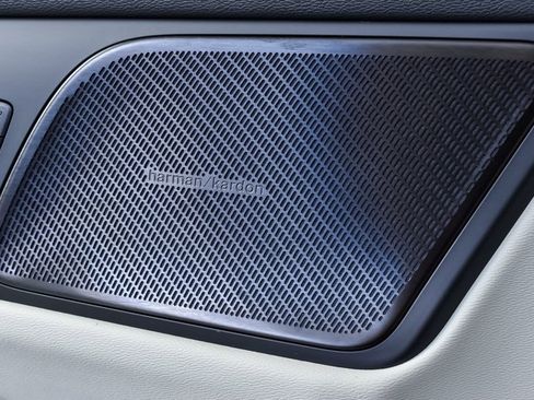 Certified 2024 Volvo V60 B5 Cross Country Plus image 9