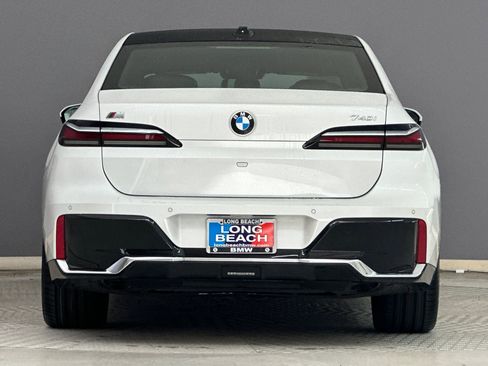 Certified 2024 BMW 740i image 9