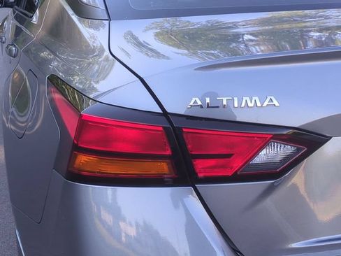 Used 2021 Nissan Altima 2.5 SR w/ SR Premium Package FWD image 21