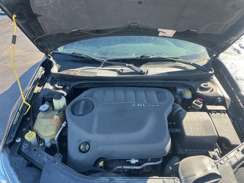 Used 2013 Chrysler 200 S image 10