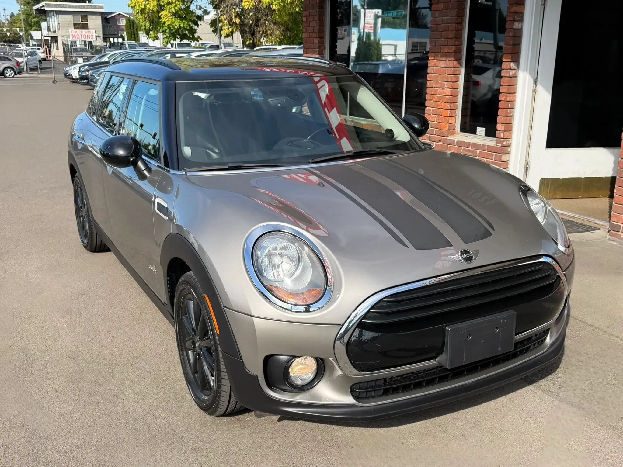 Used 2017 MINI Cooper Clubman ALL4 AWD/4WD image 9