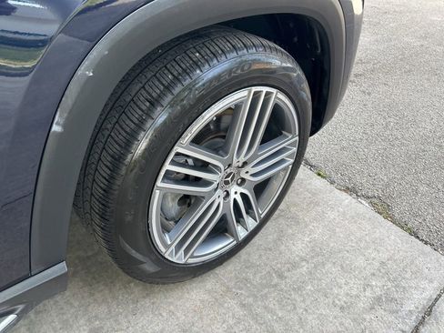 Used 2022 Mercedes-Benz GLS 450 4MATIC image 24