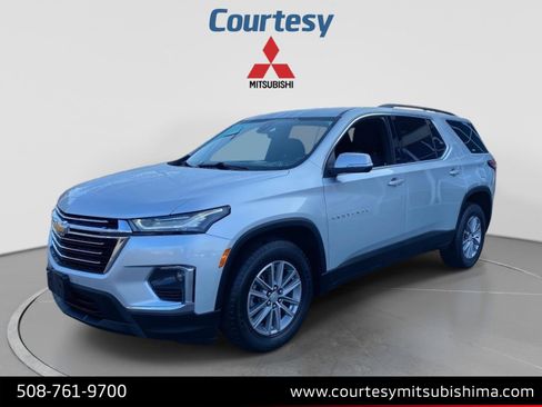 Used 2022 Chevrolet Traverse LT w/ LPO, Floor Liner Package AWD/4WD image 1