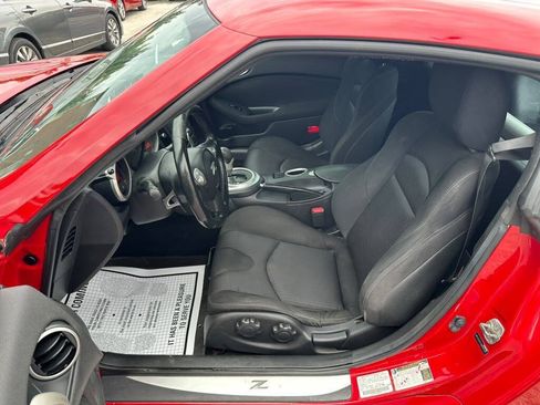 Used 2013 Nissan 370Z Coupe RWD image 10
