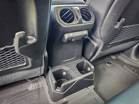 New 2026 Jeep Gladiator Sport AWD/4WD image 35