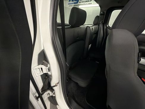 Used 2022 Nissan Frontier S RWD image 24