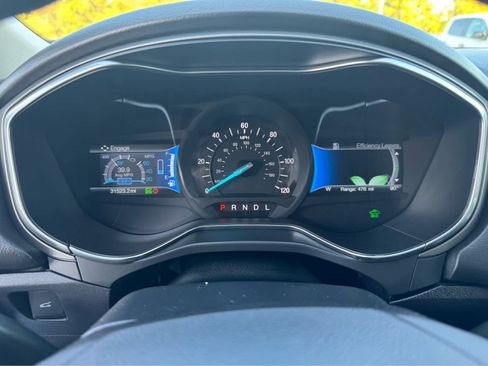 Used 2017 Ford Fusion S image 18