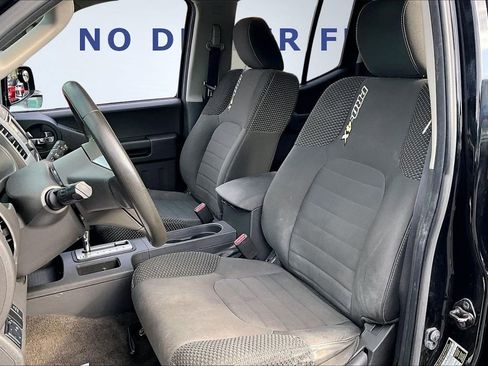 Used 2015 Nissan Xterra PRO-4X w/ Nevada Tow Package image 21