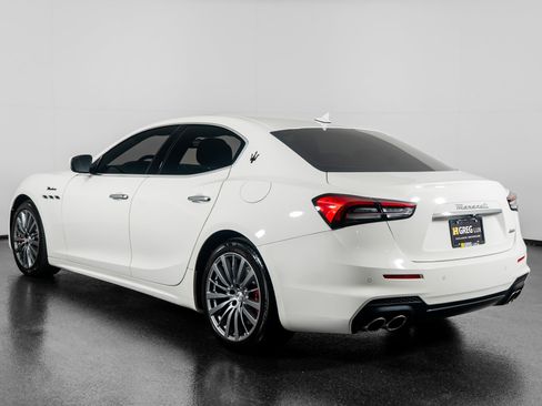 Used 2023 Maserati Ghibli Modena image 14