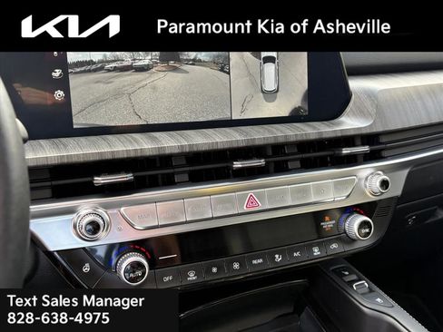 Used 2025 Kia Telluride SX image 11