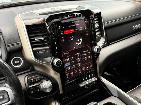 Used 2019 RAM 1500 Laramie AWD/4WD image 41