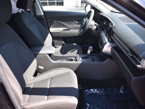 Used 2025 Hyundai Kona SEL AWD/4WD image 13