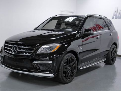 Used 2015 Mercedes-Benz ML 63 AMG 4MATIC image 7