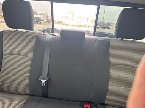 Used 2012 RAM 1500 Classic SLT w/ Luxury Group image 34