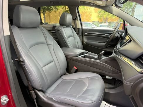 Used 2020 Buick Enclave Essence FWD image 19