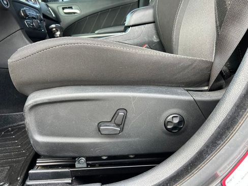 Used 2020 Dodge Charger SXT AWD/4WD image 9