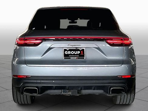 Used 2021 Porsche Cayenne image 5