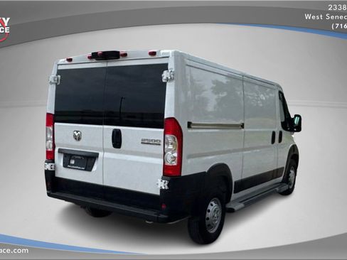 Used 2023 RAM ProMaster 2500 image 5