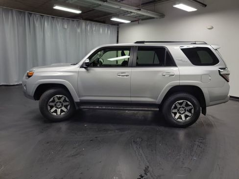 Used 2023 Toyota 4Runner TRD Off-Road image 5