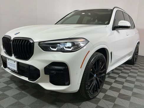 Certified 2023 BMW X5 sDrive40i w/ M Sport Package image 2