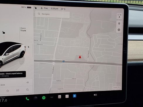 Used 2023 Tesla Model 3 Standard Range image 12