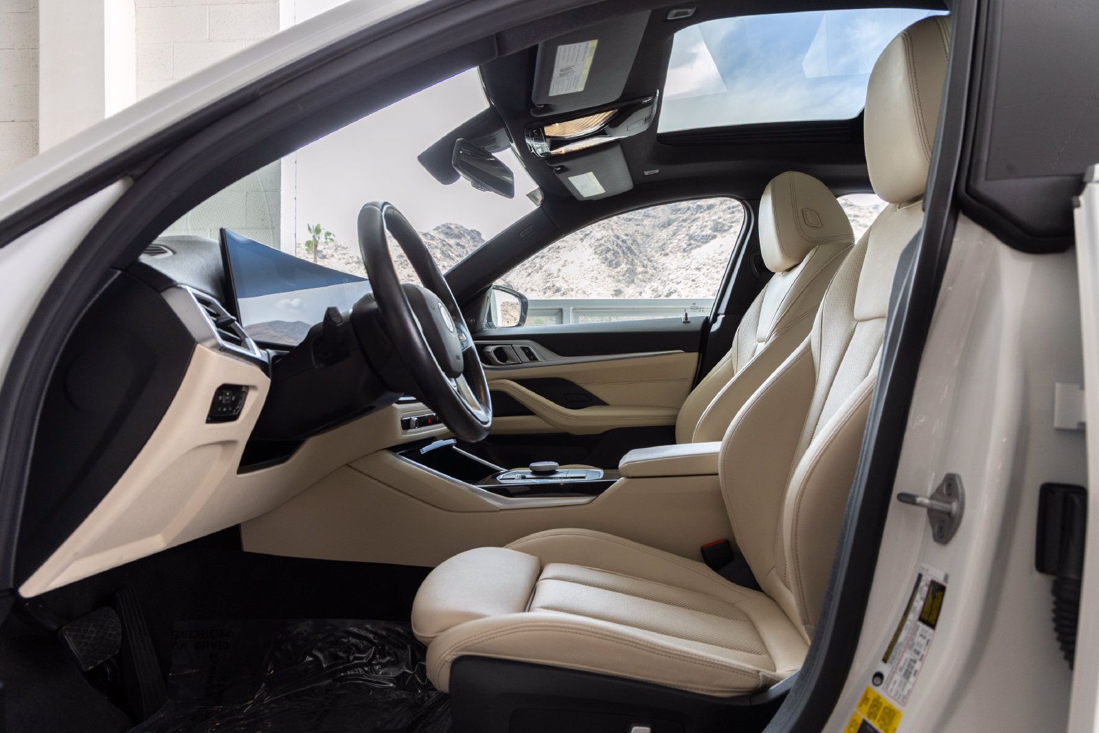 Used 2023 BMW i4 eDrive40 w/ Premium Package RWD image 14