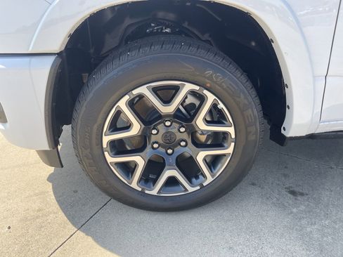 Used 2025 RAM 1500 Laramie w/ Laramie Southwest Edition image 11