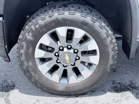 Used 2024 Chevrolet Silverado 2500 Custom w/ Custom Value Package AWD/4WD image 19