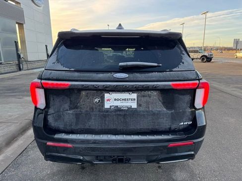 Certified 2025 Ford Explorer ST-Line w/ Premium Package image 40