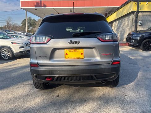 Used 2020 Jeep Cherokee Trailhawk w/ Cold Weather Group AWD/4WD image 7