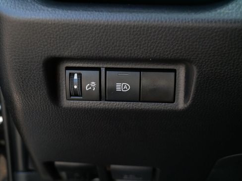 Certified 2025 Toyota RAV4 XLE AWD/4WD image 27