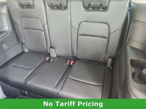 Certified 2025 Nissan Pathfinder SL image 28