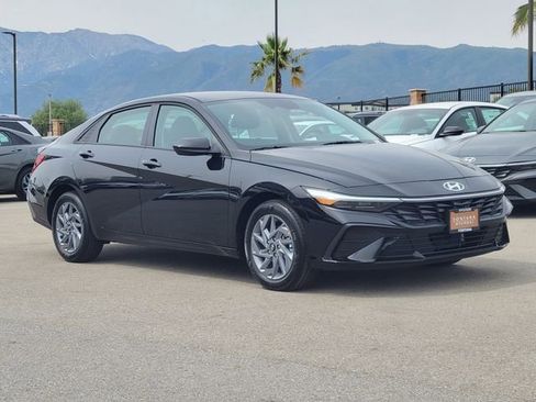 New 2026 Hyundai Elantra Blue image 28