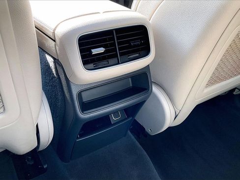 Used 2020 Mercedes-Benz GLE 350 4MATIC image 10