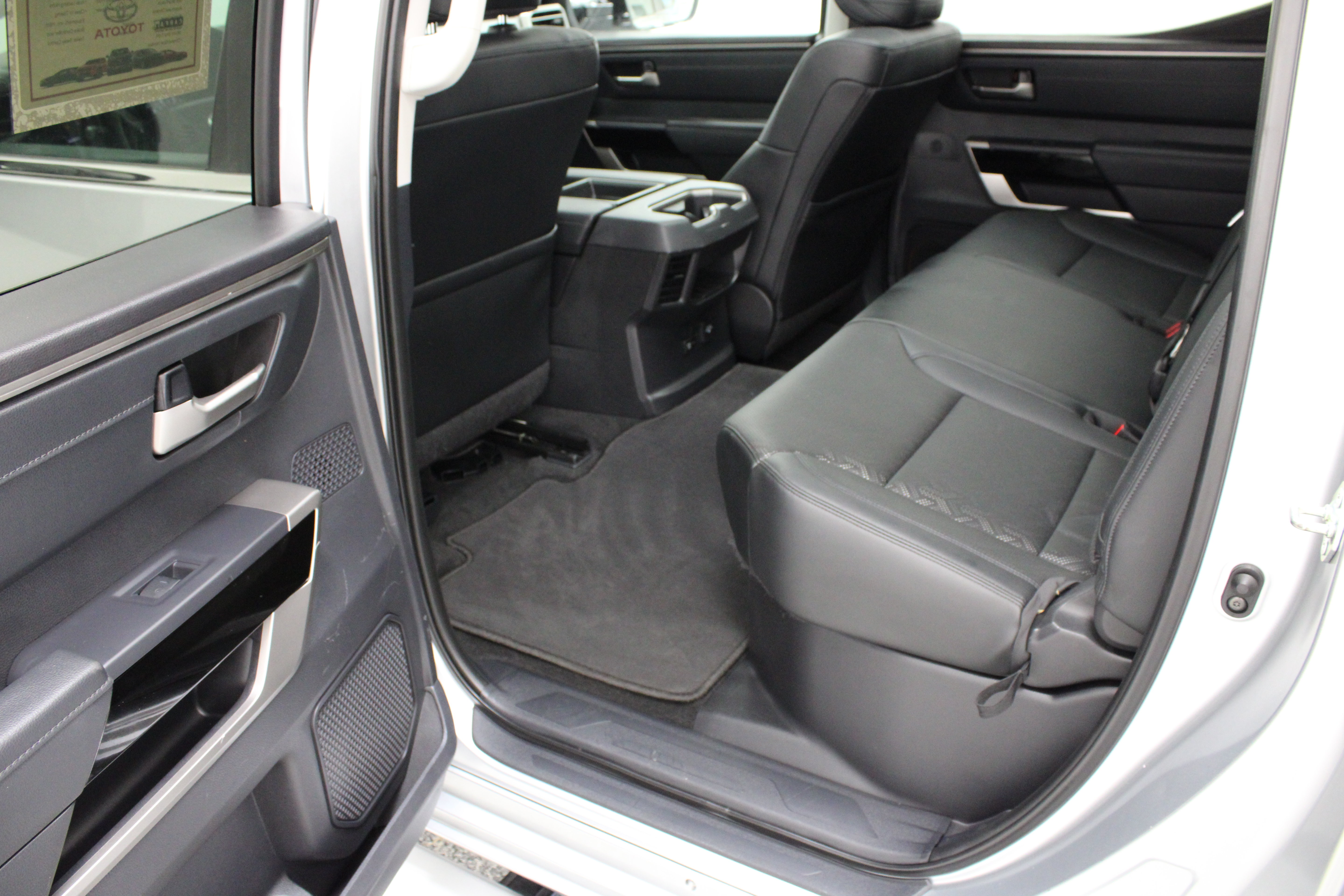 Used 2022 Toyota Tundra Limited AWD/4WD image 33