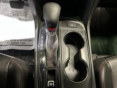 Used 2022 Chevrolet Equinox RS w/ RS Leather Package image 21