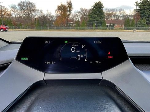 Used 2024 Toyota Prius XLE image 12