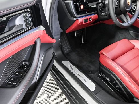 New 2025 Porsche Panamera RWD image 8