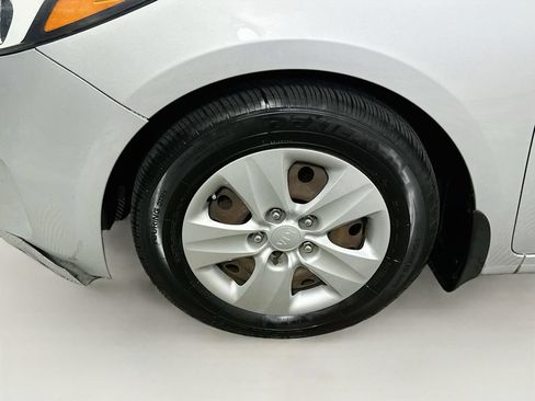 Used 2017 Kia Forte LX FWD image 22