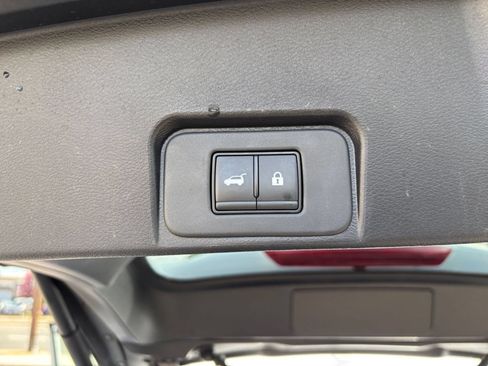 Used 2026 Nissan Rogue SV FWD image 22