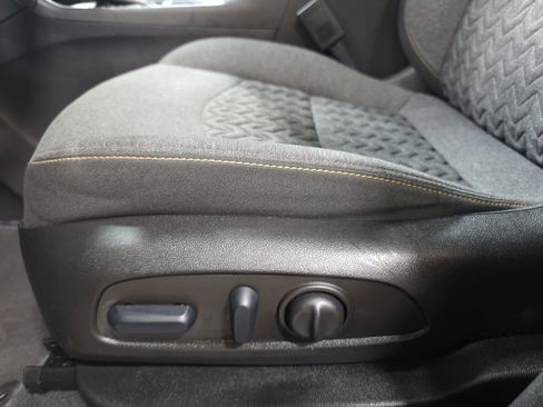 Used 2022 Chevrolet Equinox LT image 27