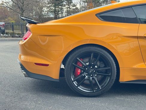 Used 2022 Ford Mustang Shelby GT500 w/ Technology Package image 26