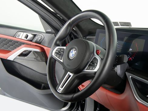 Used 2025 BMW X6 M Competition w/ Executive Package AWD/4WD image 38