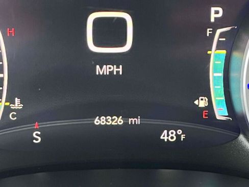 Used 2024 Chrysler Pacifica Touring-L FWD image 40
