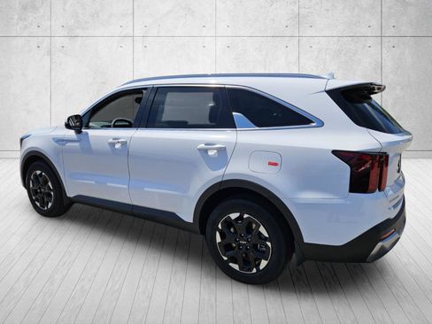 New 2026 Kia Sorento S FWD image 5