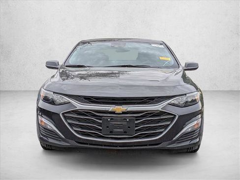 Used 2023 Chevrolet Malibu LS FWD image 2